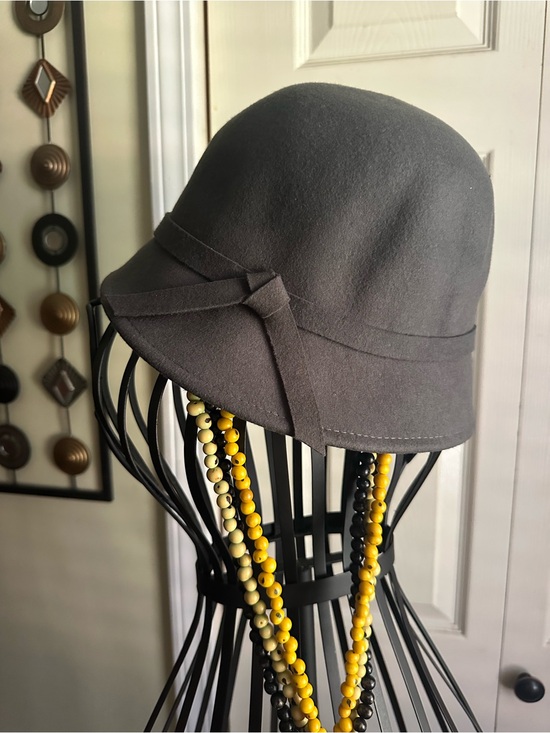 Magid Hats Accessories - Magid Charcoal Grey Wool Felt Hat with Bow Accent